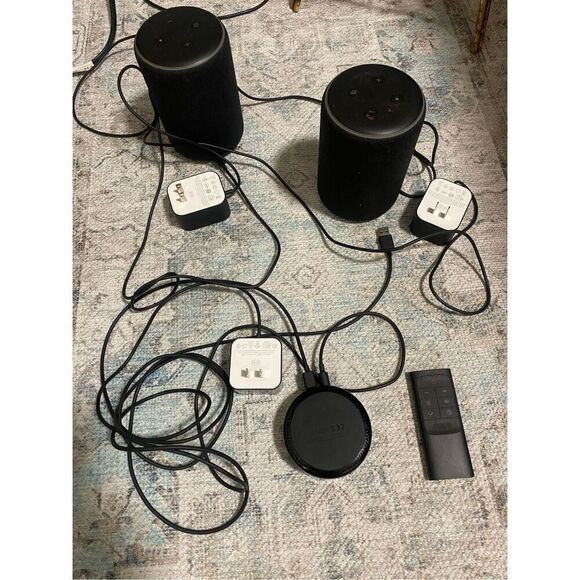Amazon Echo Plus L9D29R Speakers and Alexa Dot rs03qr  2 nd generation - Picture 1 of 5